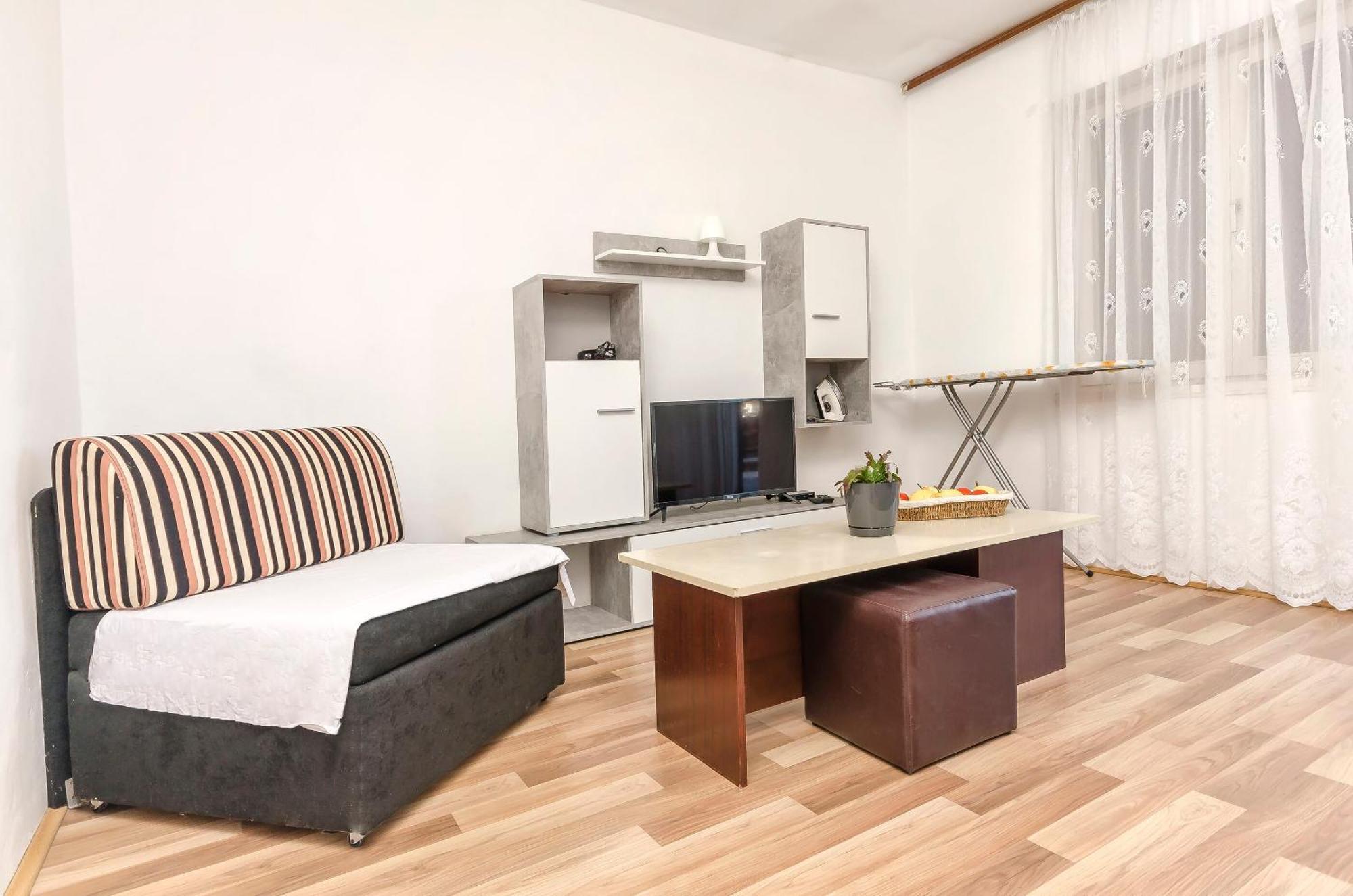 Apartment Branka 迪斯诺 外观 照片